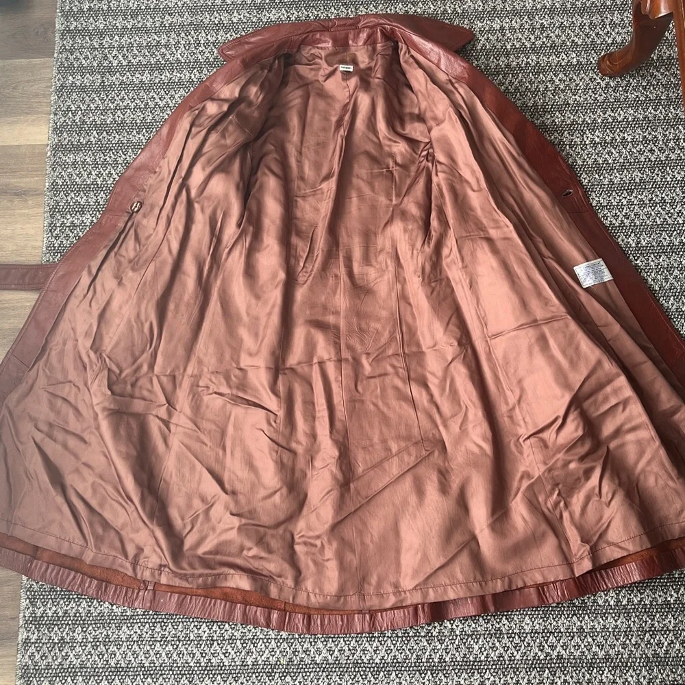 Vintage Red Leather Trench Coat - Picture 4 of 8